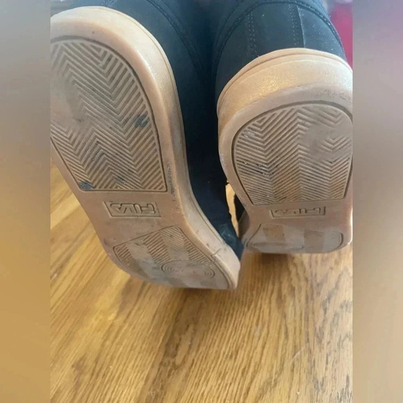 Fila vulc 13 black mid plus men's sneakers size 10 EUC #61 - Picture 7 of 8